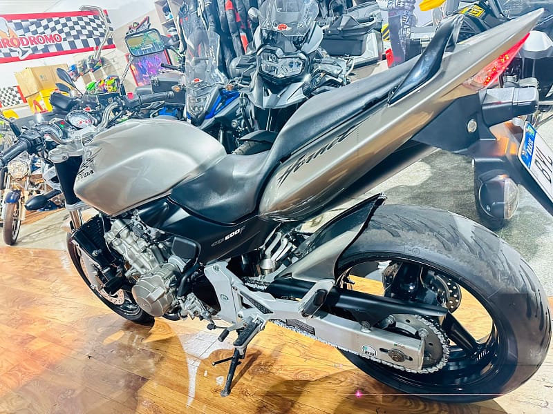 CB 600 Hornet (3)