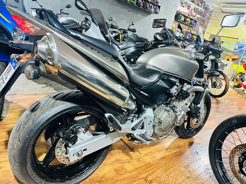 CB 600 Hornet (5)