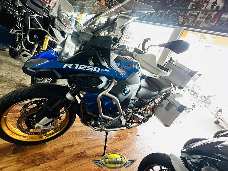 BMW-R-1250-GS-HP-ADVENTURE-6